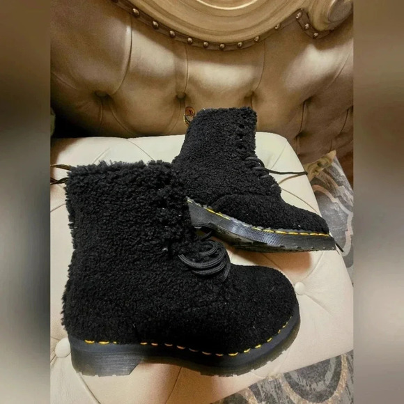 Dr. Martens 1460 Pascal Shearling Faux Womens Girls Boots size 5 - Picture 2 of 8